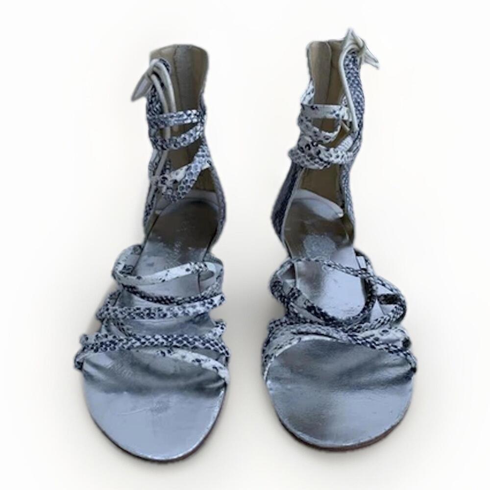 Free People Sandals Gladiator Flats Gray Snakeskin Sz 39 Fits 8.5 USA